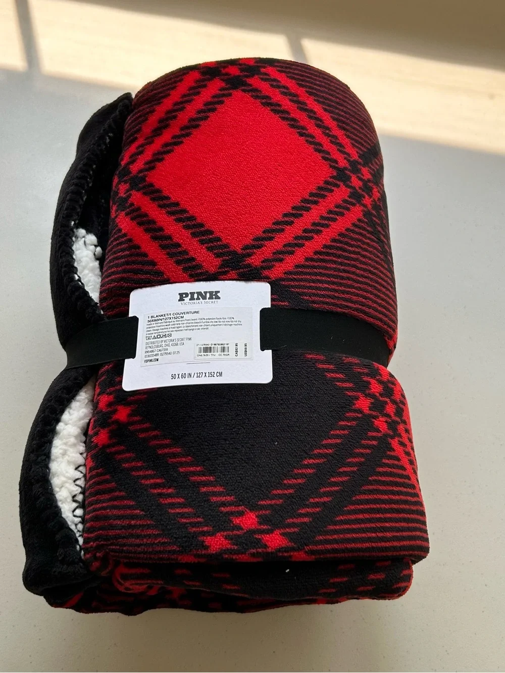 Victoria’s Secret Pink Sherpa Fleece Red Black Blanket One Size New